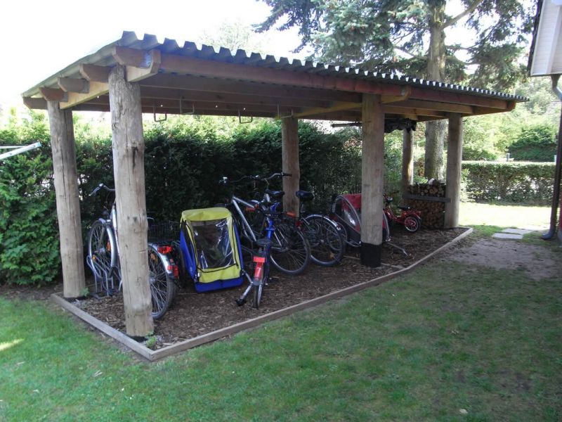 Unser Garten mit Ferienwohnungen in Wieck auf dem Darß